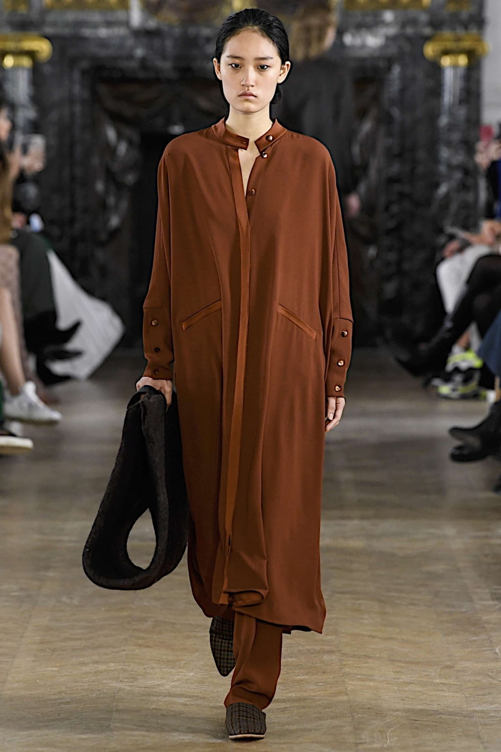 Fashion Week Paris Fall/Winter 2019 look 37 from the Nobi Talai collection 女装