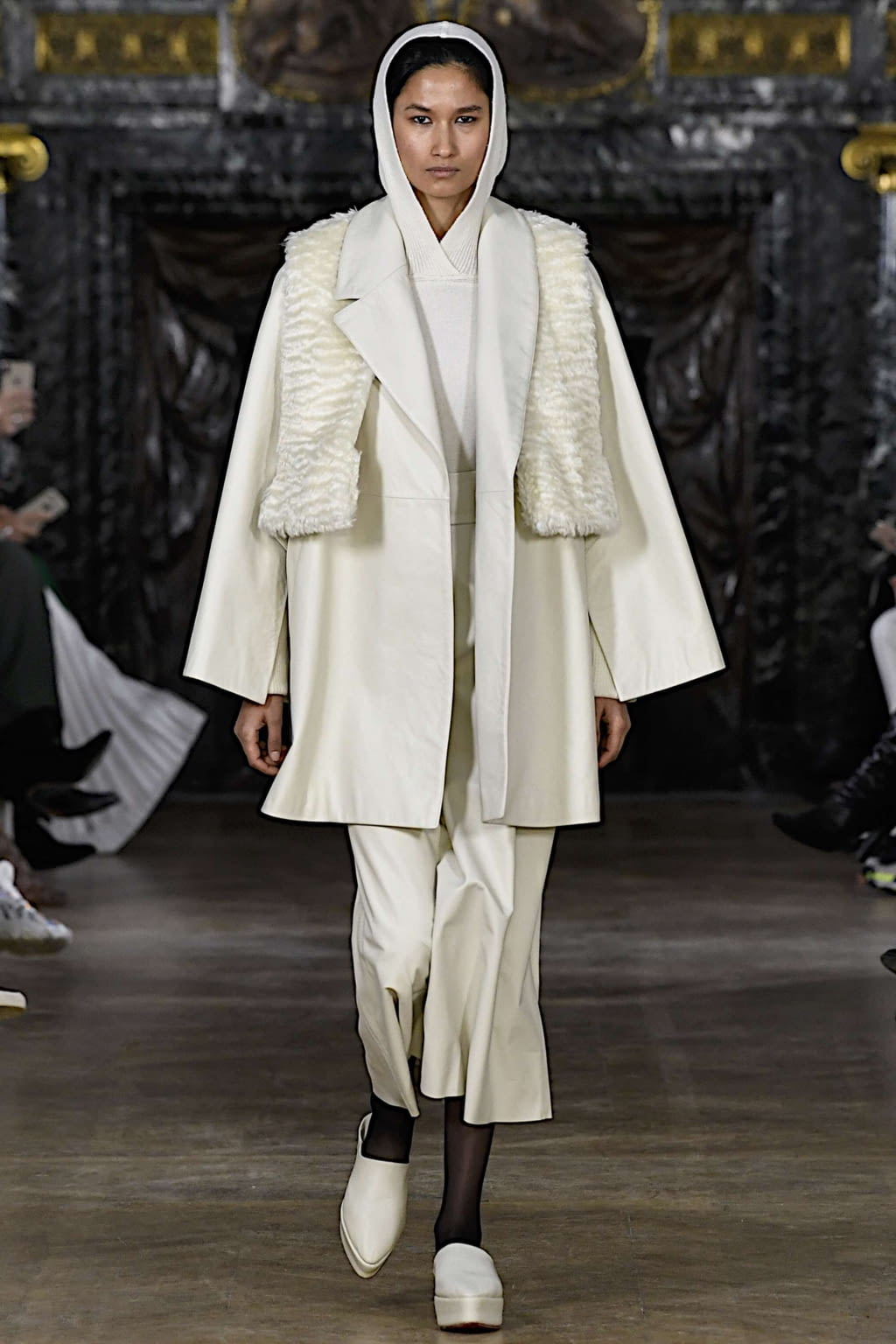 Fashion Week Paris Fall/Winter 2019 look 39 from the Nobi Talai collection 女装