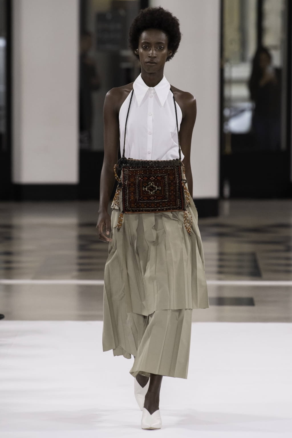 Fashion Week Paris Spring/Summer 2019 look 6 from the Nobi Talai collection 女装