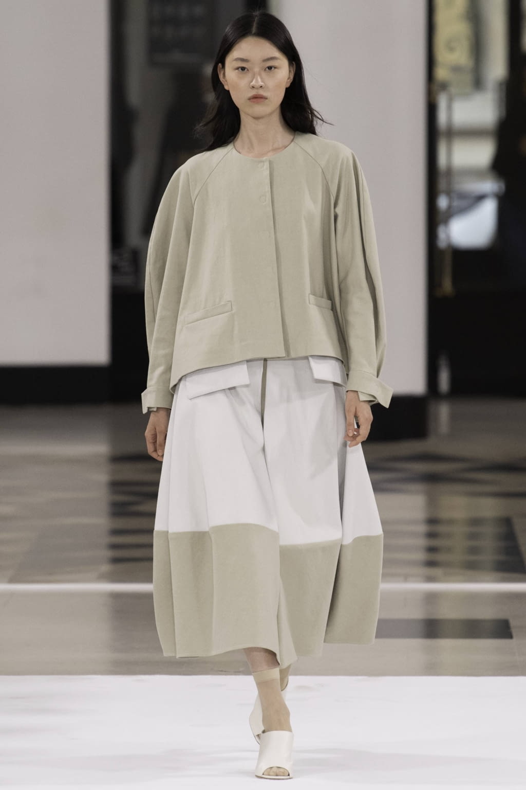 Fashion Week Paris Spring/Summer 2019 look 12 de la collection Nobi Talai womenswear