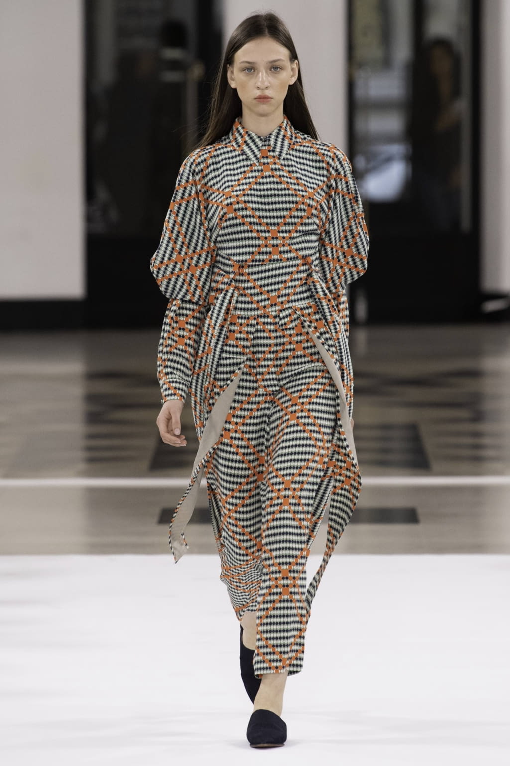 Fashion Week Paris Spring/Summer 2019 look 16 de la collection Nobi Talai womenswear