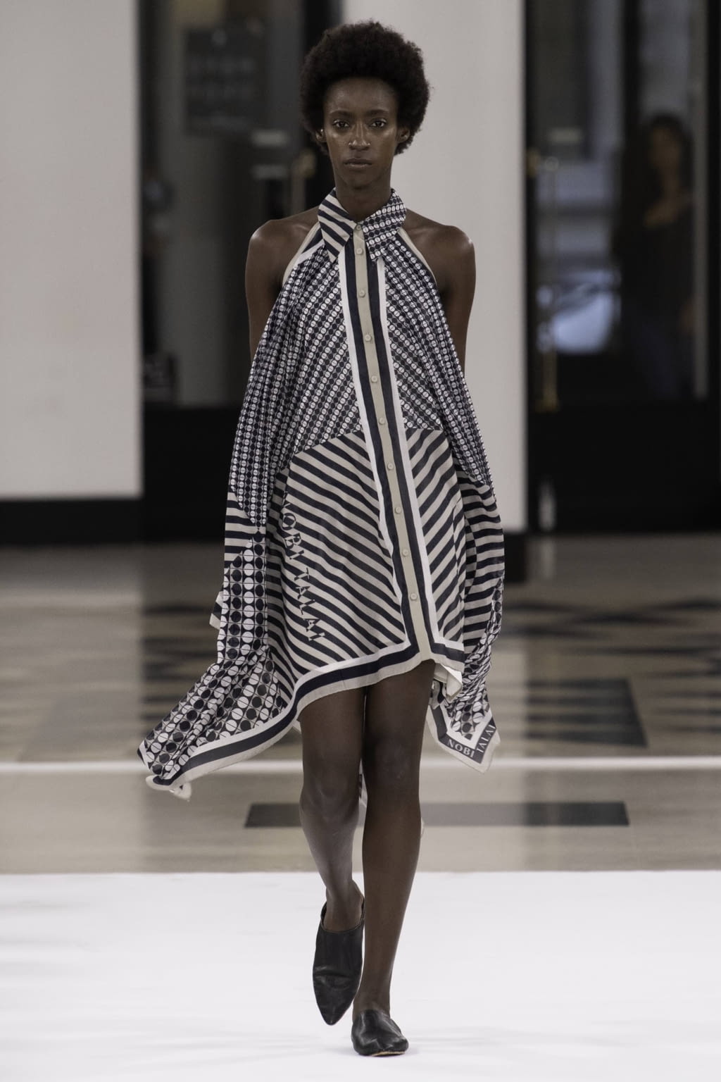 Fashion Week Paris Spring/Summer 2019 look 23 from the Nobi Talai collection 女装