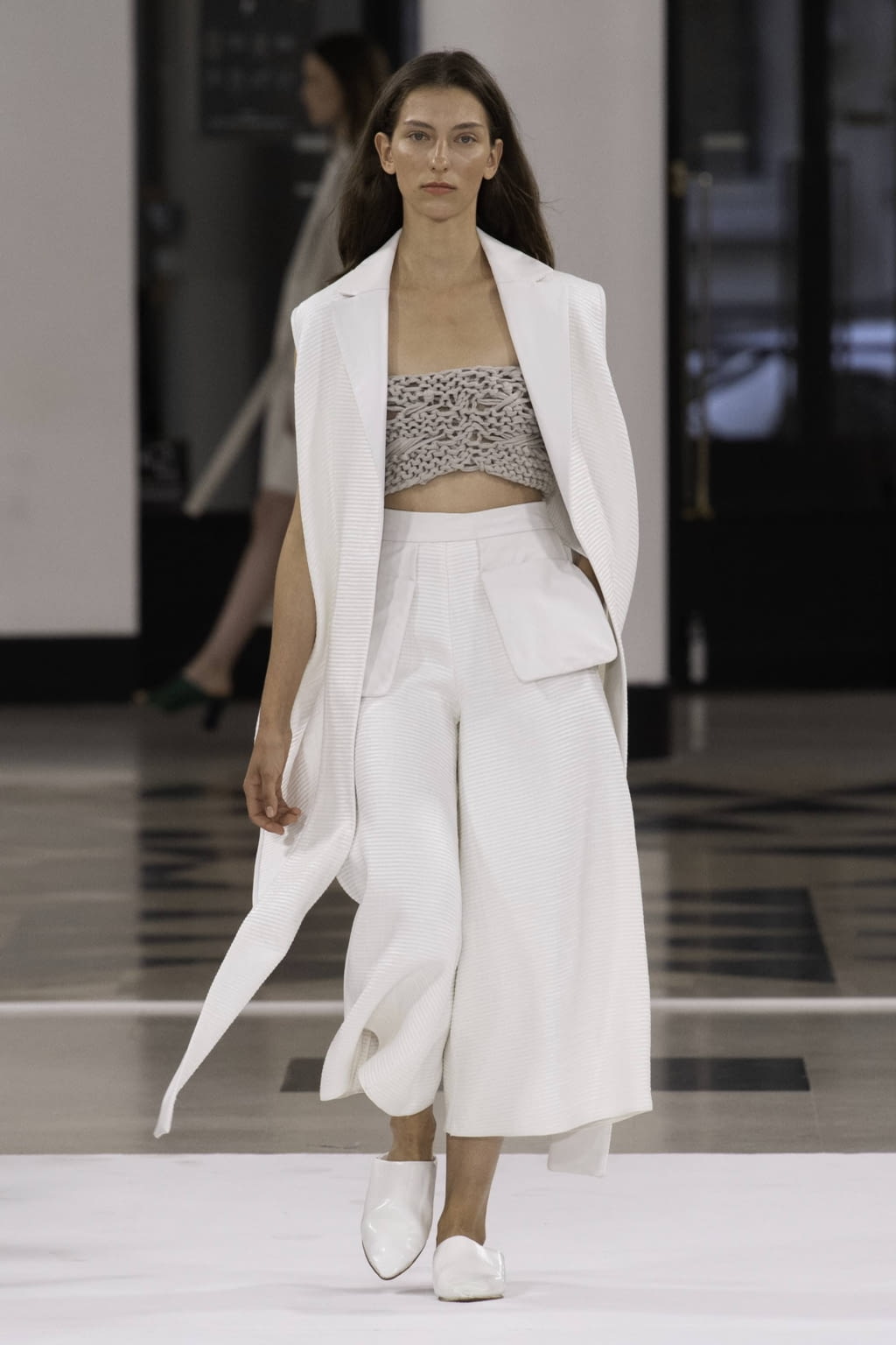 Fashion Week Paris Spring/Summer 2019 look 25 from the Nobi Talai collection womenswear