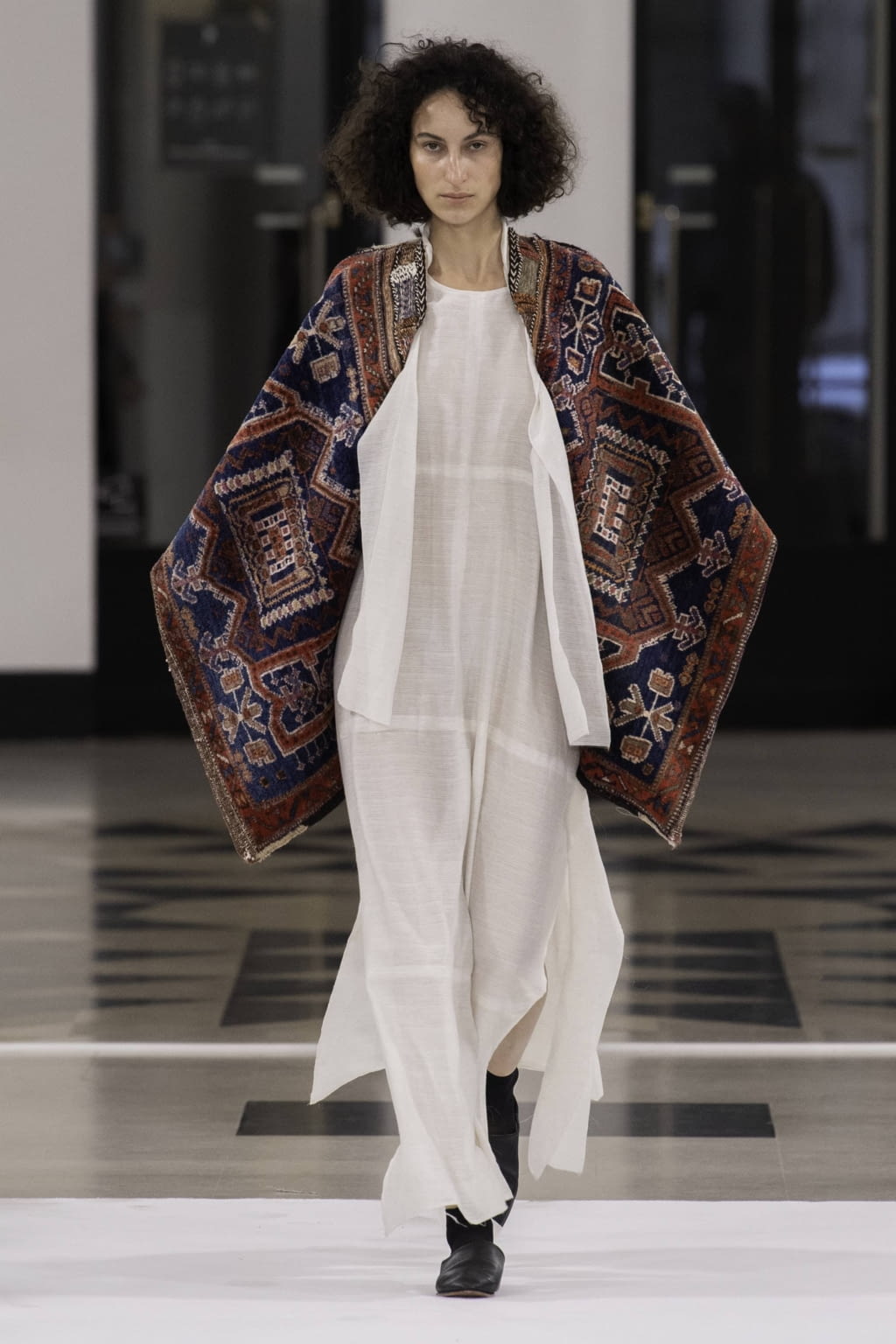 Fashion Week Paris Spring/Summer 2019 look 49 from the Nobi Talai collection 女装