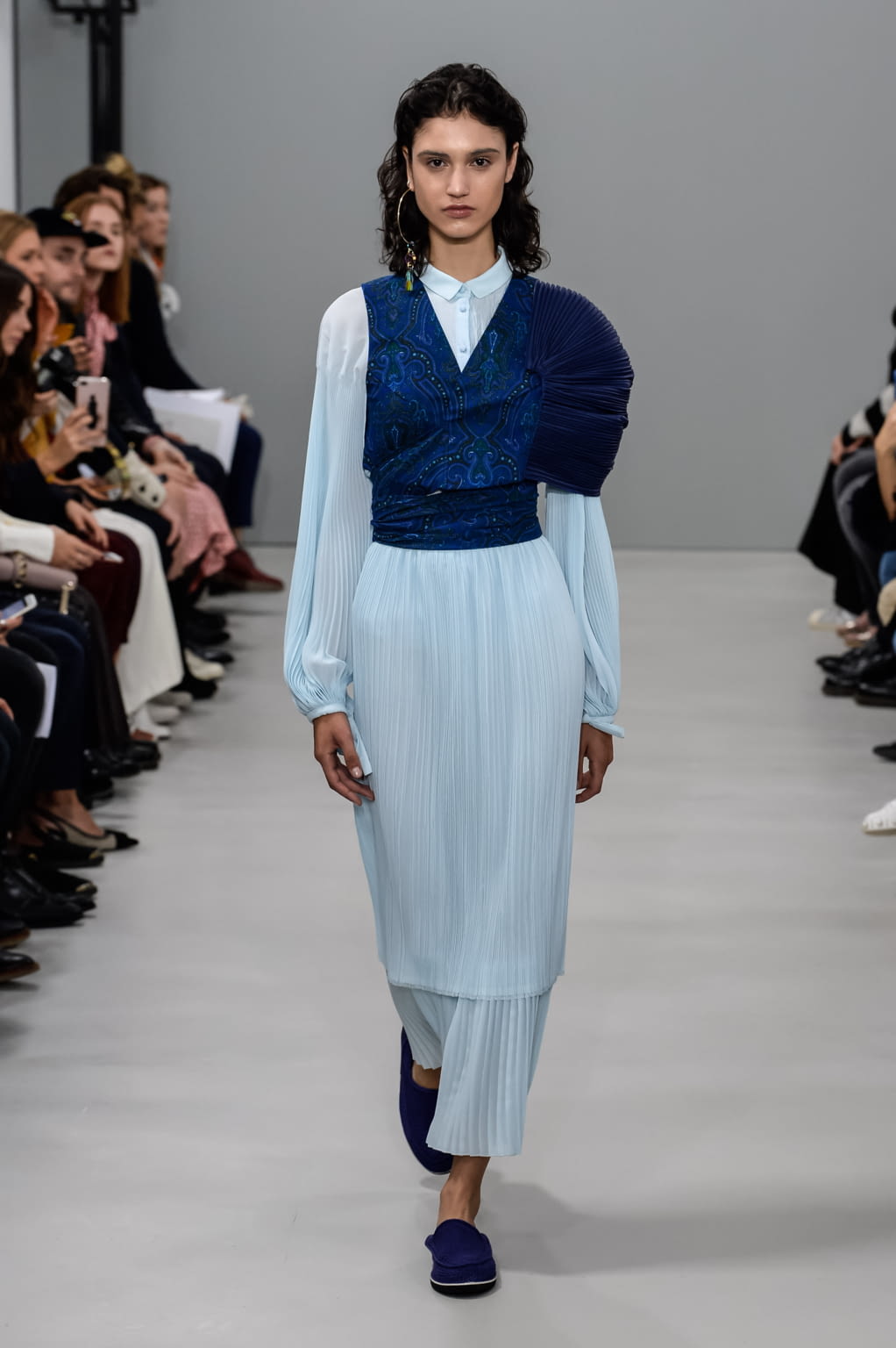 Fashion Week Paris Spring/Summer 2018 look 20 from the Nobi Talai collection 女装