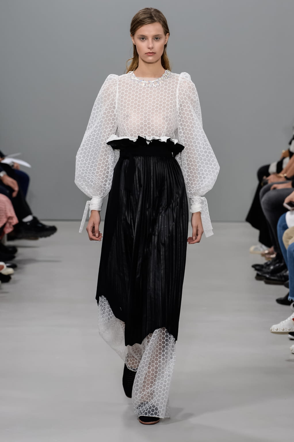 Fashion Week Paris Spring/Summer 2018 look 37 from the Nobi Talai collection womenswear