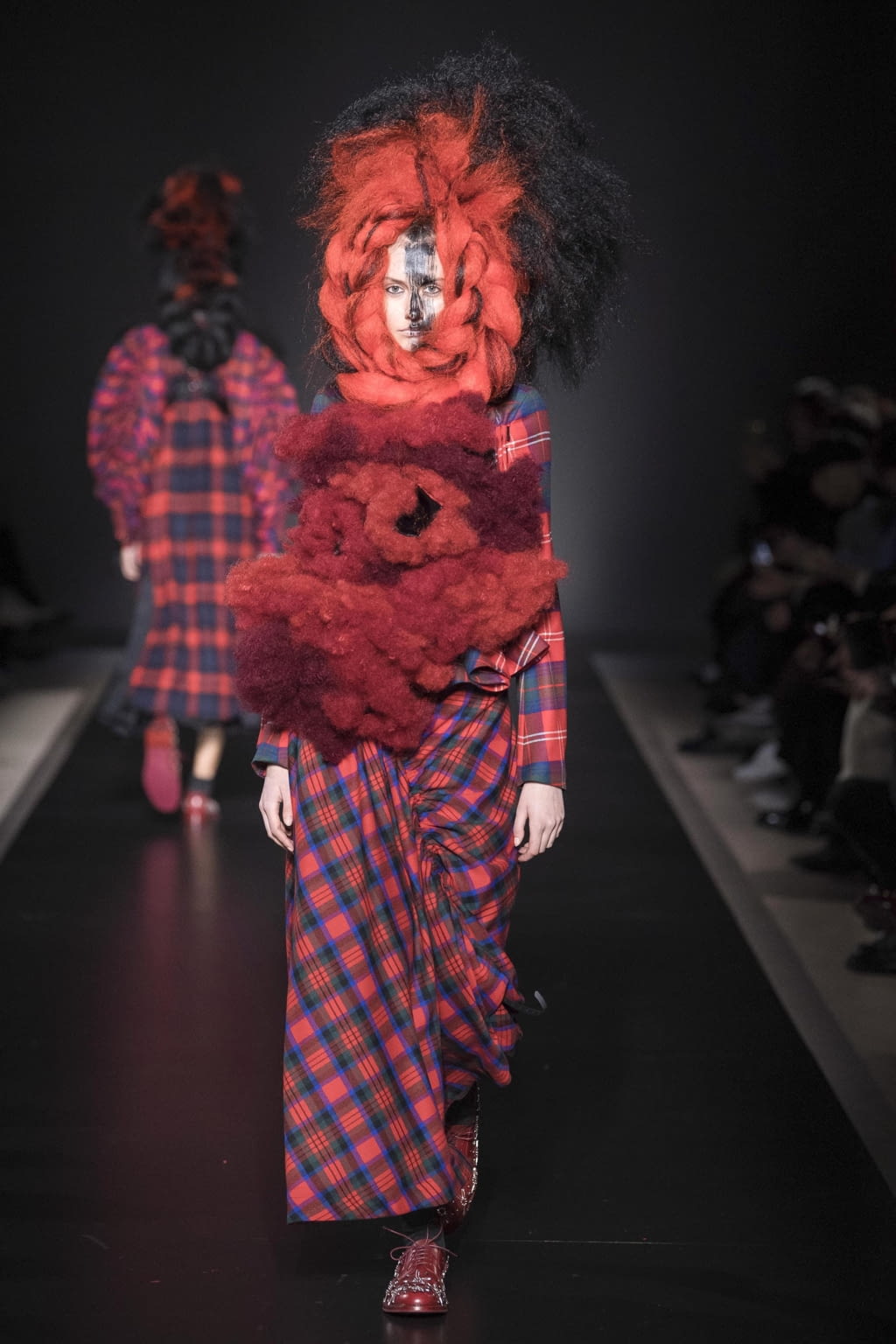 Fashion Week Paris Fall/Winter 2020 look 20 from the Noir Kei Ninomiya collection 女装