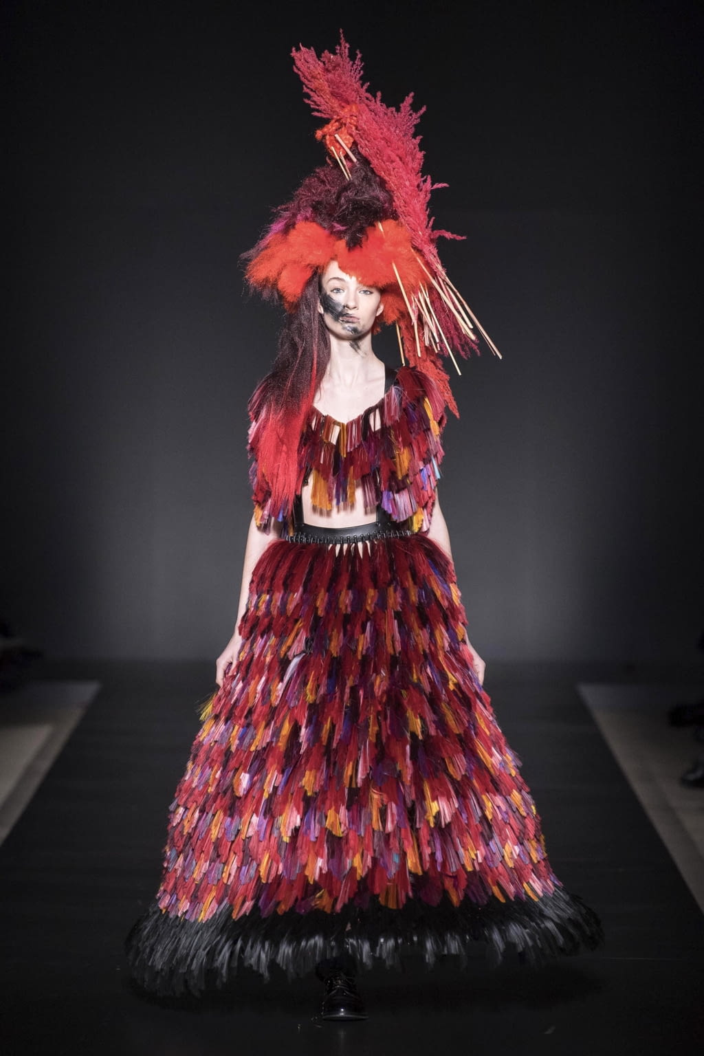 Fashion Week Paris Fall/Winter 2020 look 27 from the Noir Kei Ninomiya collection womenswear