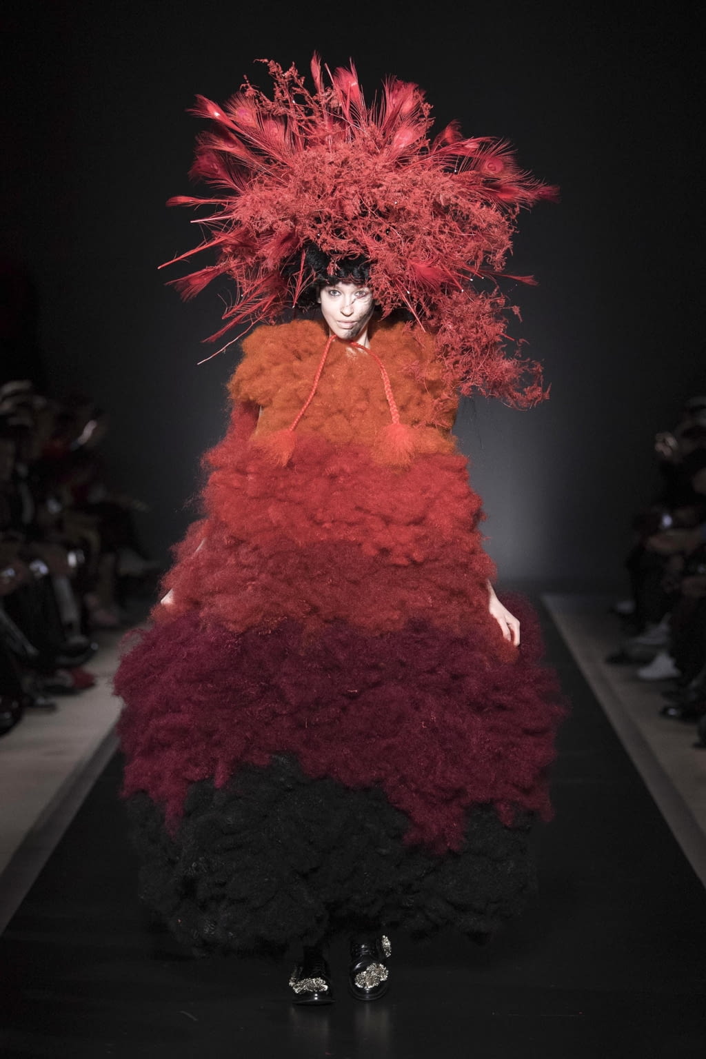 Fashion Week Paris Fall/Winter 2020 look 29 from the Noir Kei Ninomiya collection womenswear