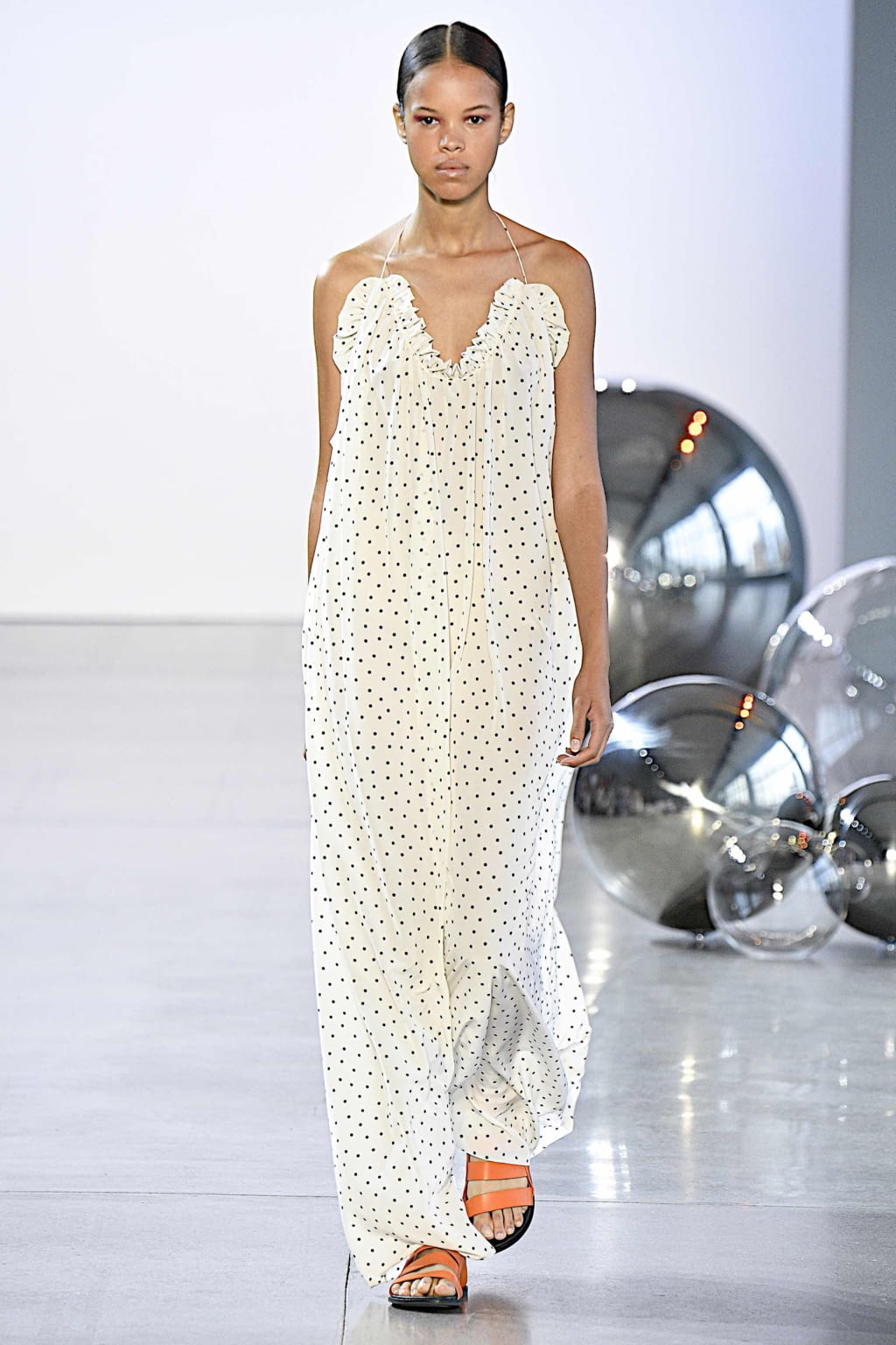 Fashion Week New York Spring/Summer 2020 look 5 from the Noon by Noor collection womenswear