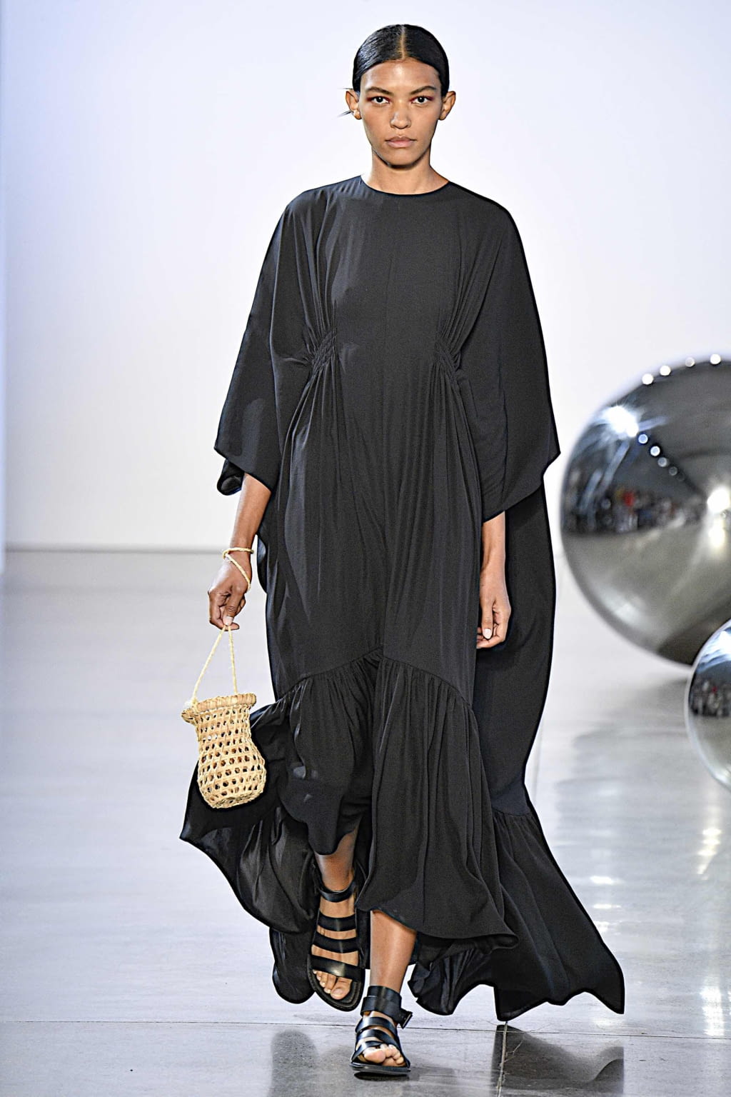 Fashion Week New York Spring/Summer 2020 look 18 from the Noon by Noor collection womenswear
