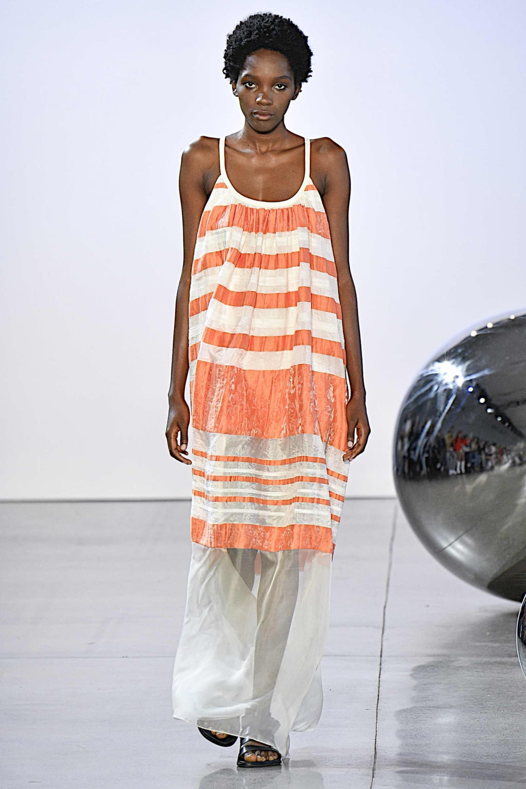 Fashion Week New York Spring/Summer 2020 look 24 from the Noon by Noor collection womenswear