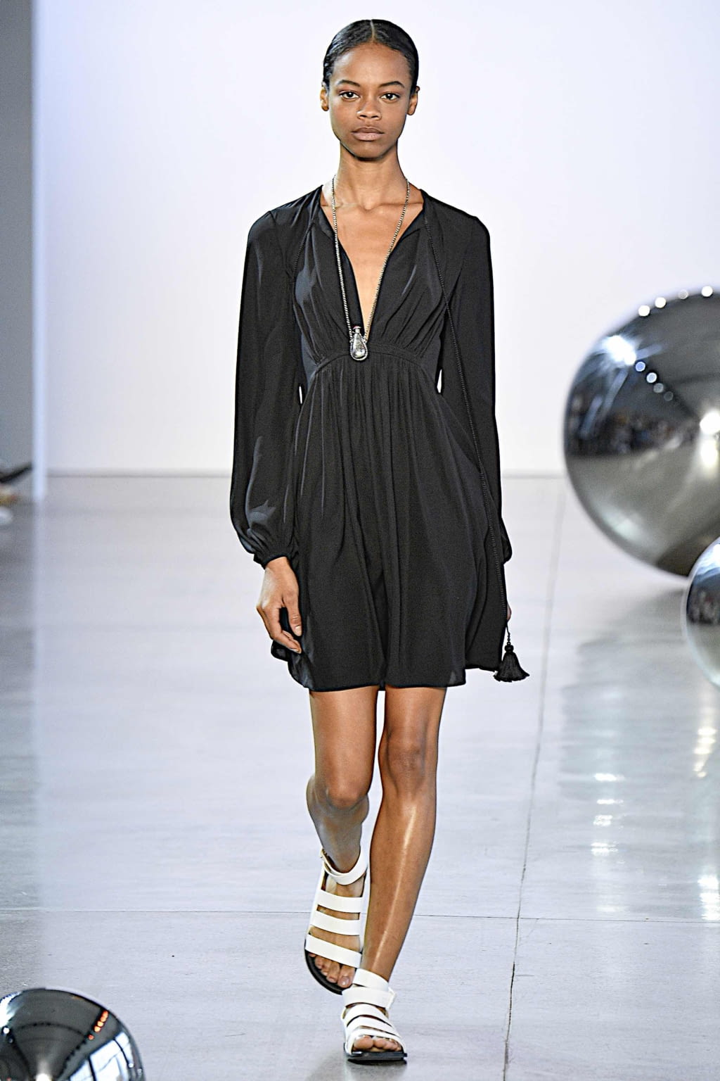 Fashion Week New York Spring/Summer 2020 look 31 from the Noon by Noor collection womenswear