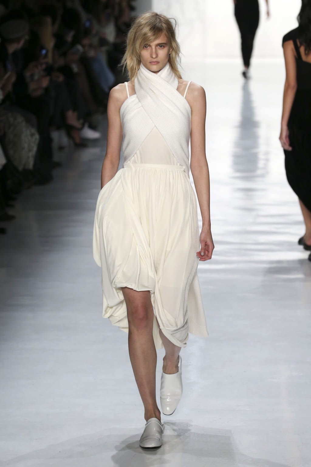 Fashion Week New York Fall/Winter 2017 look 22 from the Noon by Noor collection womenswear