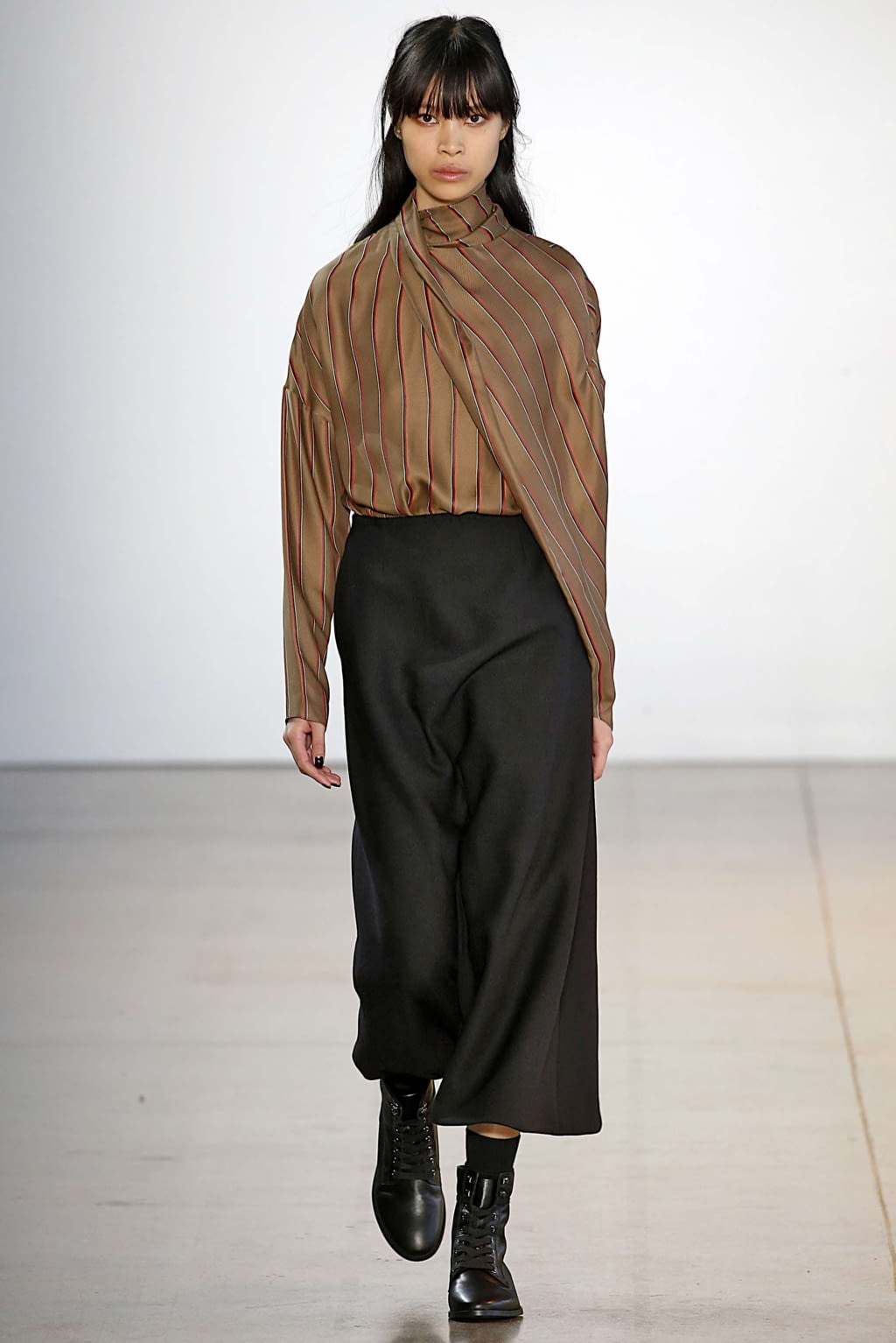 Fashion Week New York Fall/Winter 2019 look 30 from the Noon by Noor collection womenswear