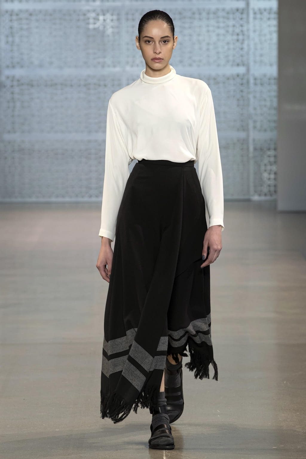 Fashion Week New York Fall/Winter 2020 look 2 from the Noon by Noor collection womenswear