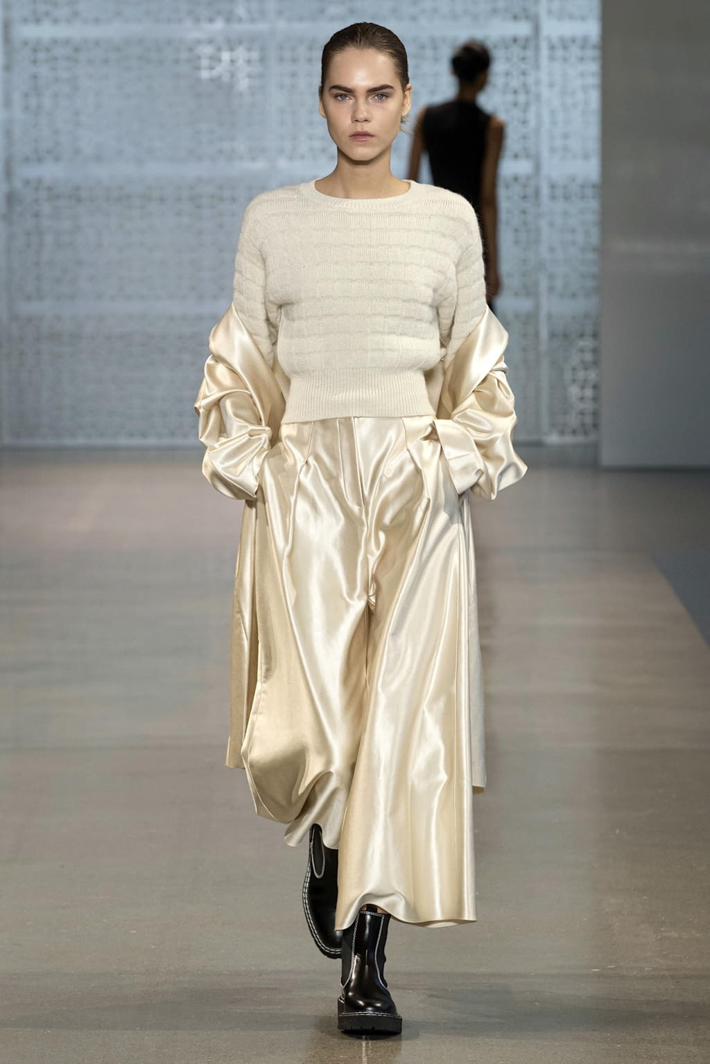 Fashion Week New York Fall/Winter 2020 look 3 from the Noon by Noor collection womenswear