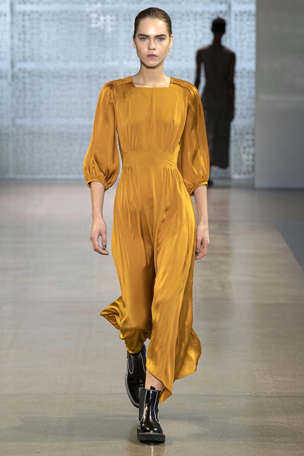 Fashion Week New York Fall/Winter 2020 look 19 from the Noon by Noor collection 女装