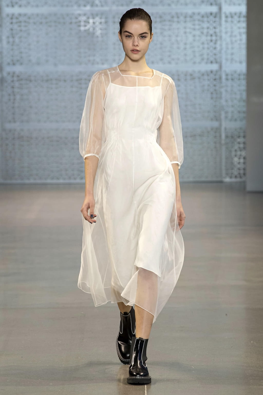 Fashion Week New York Fall/Winter 2020 look 32 de la collection Noon by Noor womenswear