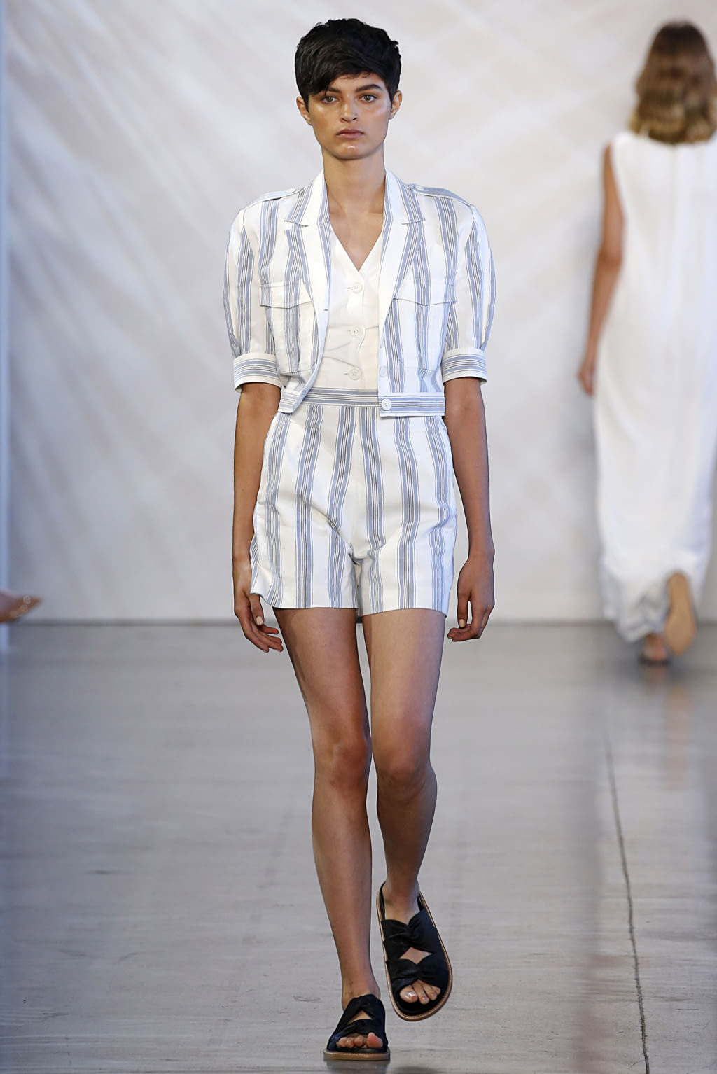 Fashion Week New York Spring/Summer 2019 look 7 from the Noon by Noor collection womenswear