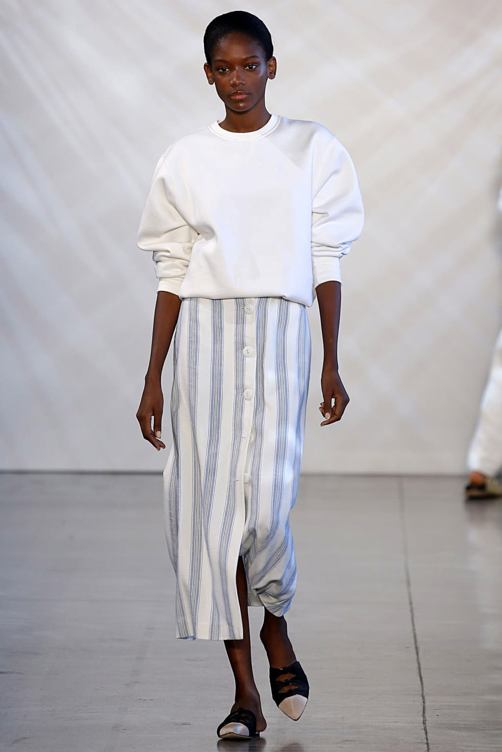 Fashion Week New York Spring/Summer 2019 look 8 from the Noon by Noor collection 女装