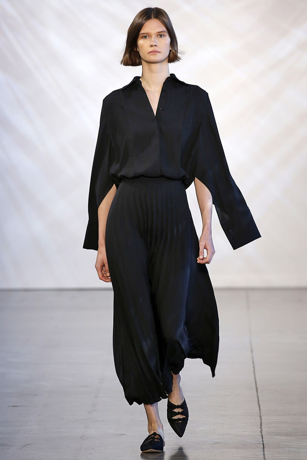 Fashion Week New York Spring/Summer 2019 look 22 from the Noon by Noor collection womenswear