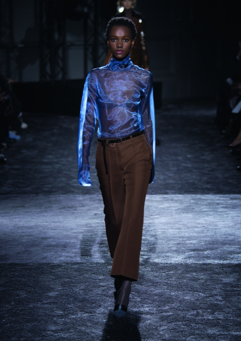 Fashion Week Paris Fall/Winter 2016 look 10 de la collection Nina Ricci womenswear