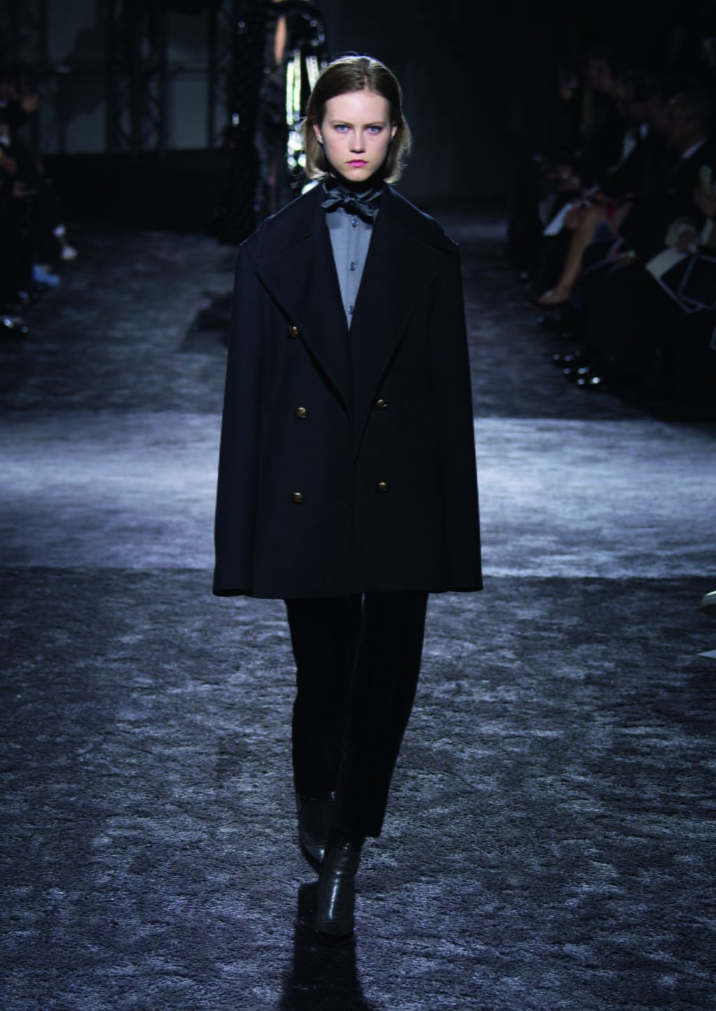 Fashion Week Paris Fall/Winter 2016 look 13 from the Nina Ricci collection 女装