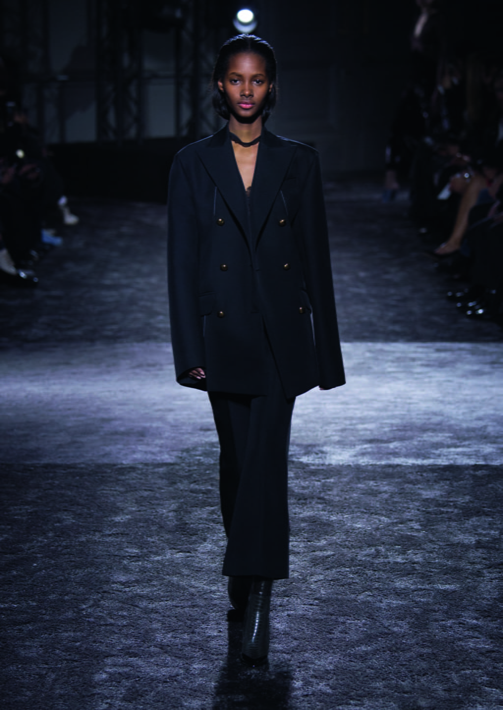 Fashion Week Paris Fall/Winter 2016 look 19 from the Nina Ricci collection womenswear