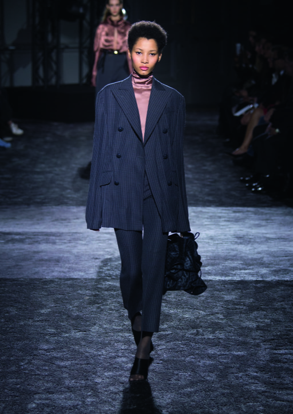 Fashion Week Paris Fall/Winter 2016 look 37 from the Nina Ricci collection 女装
