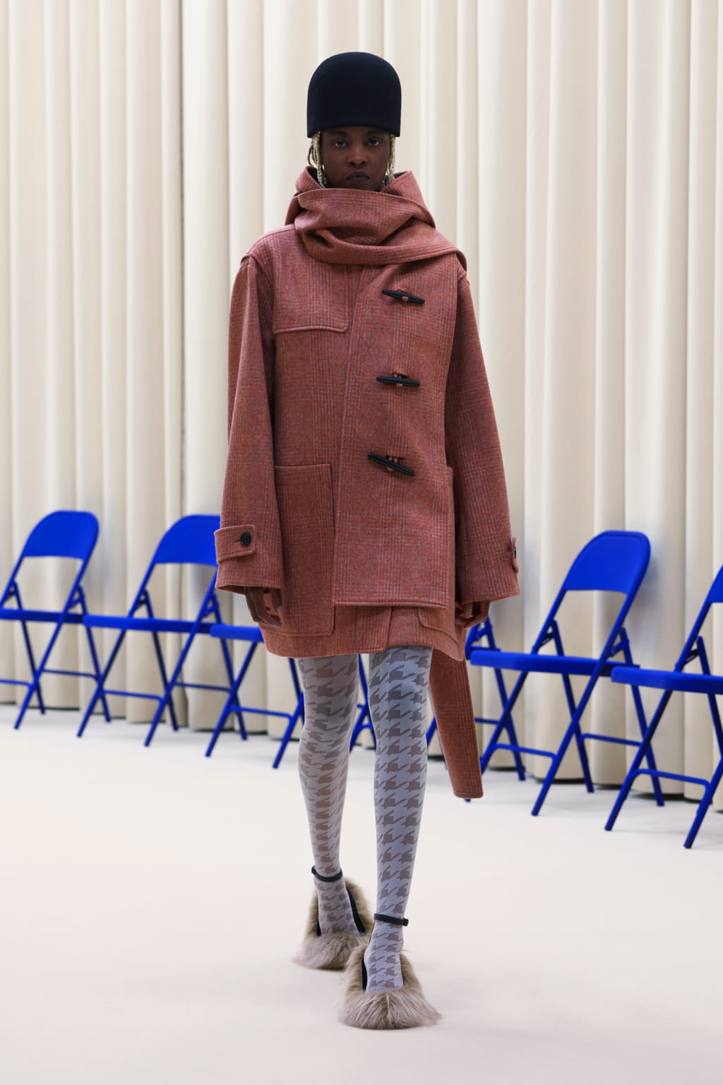 Fashion Week Paris Fall/Winter 2021 look 12 de la collection Nina Ricci womenswear