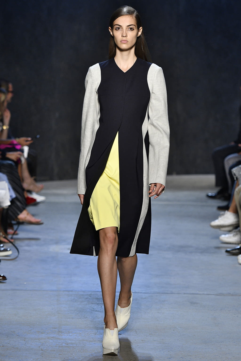 Fashion Week New York Spring/Summer 2017 look 15 from the Narciso Rodriguez collection 女装