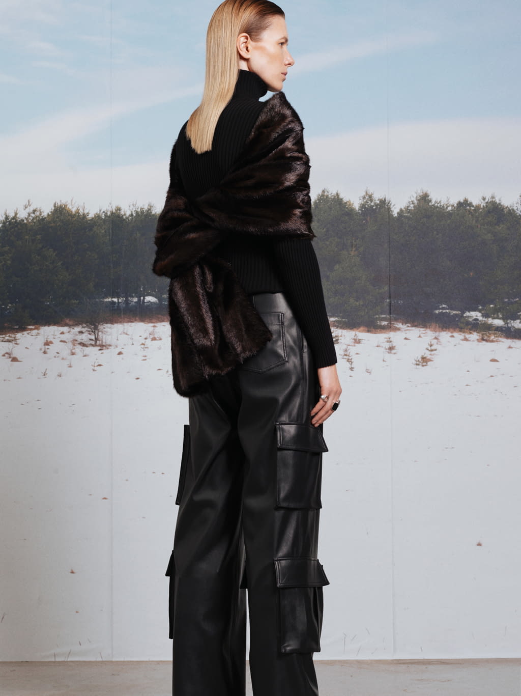 Fashion Week Paris Fall/Winter 2022 look 46 from the Olenich collection 女装
