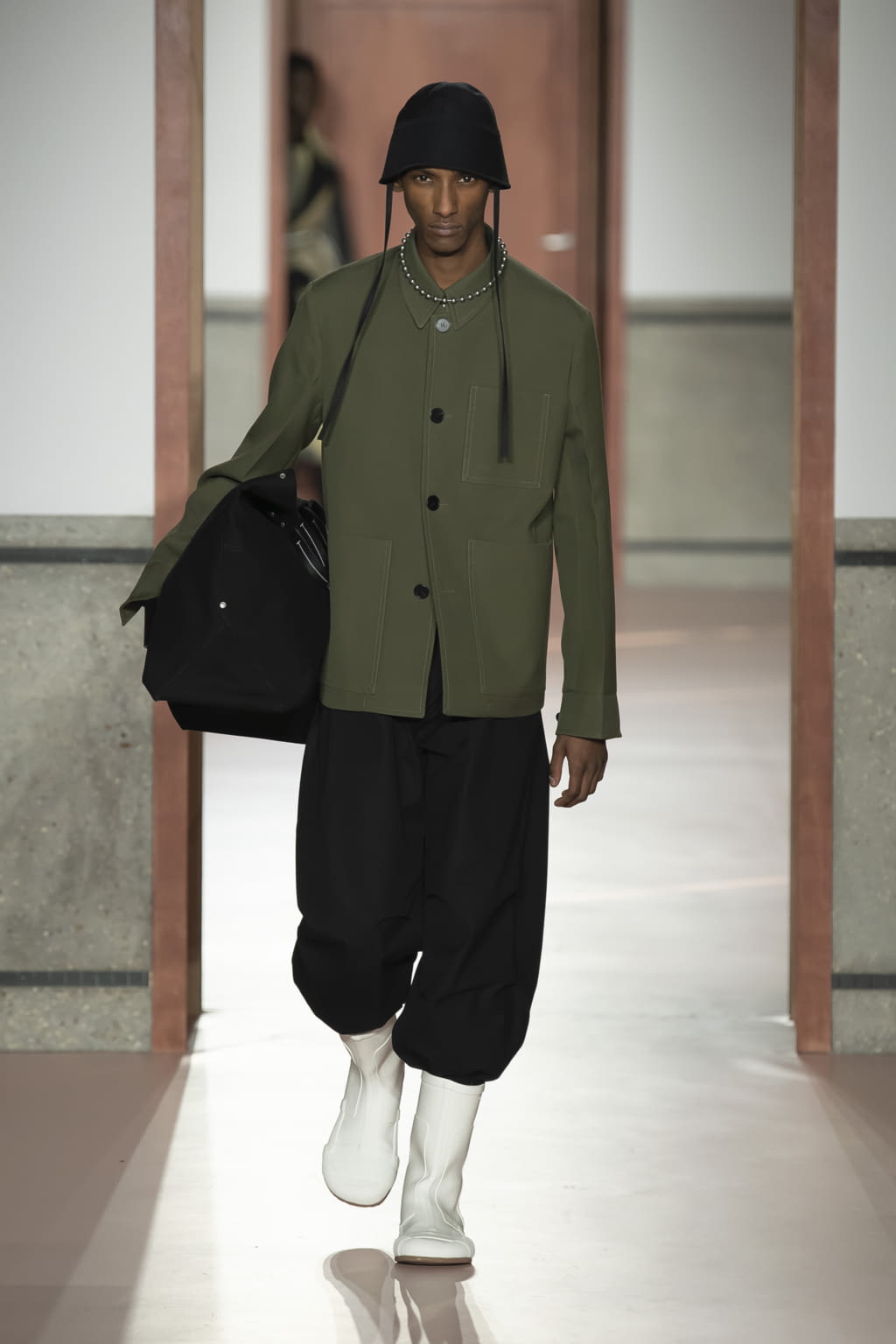 Fashion Week Paris Fall/Winter 2020 look 15 from the OAMC collection menswear