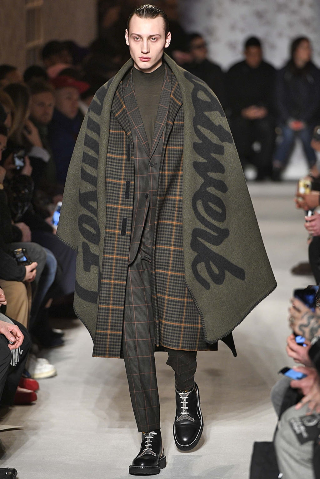 Fashion Week Paris Fall/Winter 2018 look 25 from the OAMC collection menswear