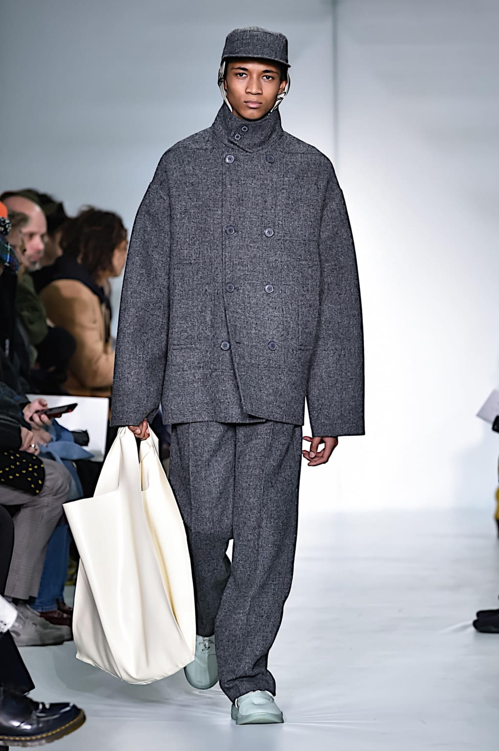 Fashion Week Paris Fall/Winter 2019 look 3 from the OAMC collection menswear