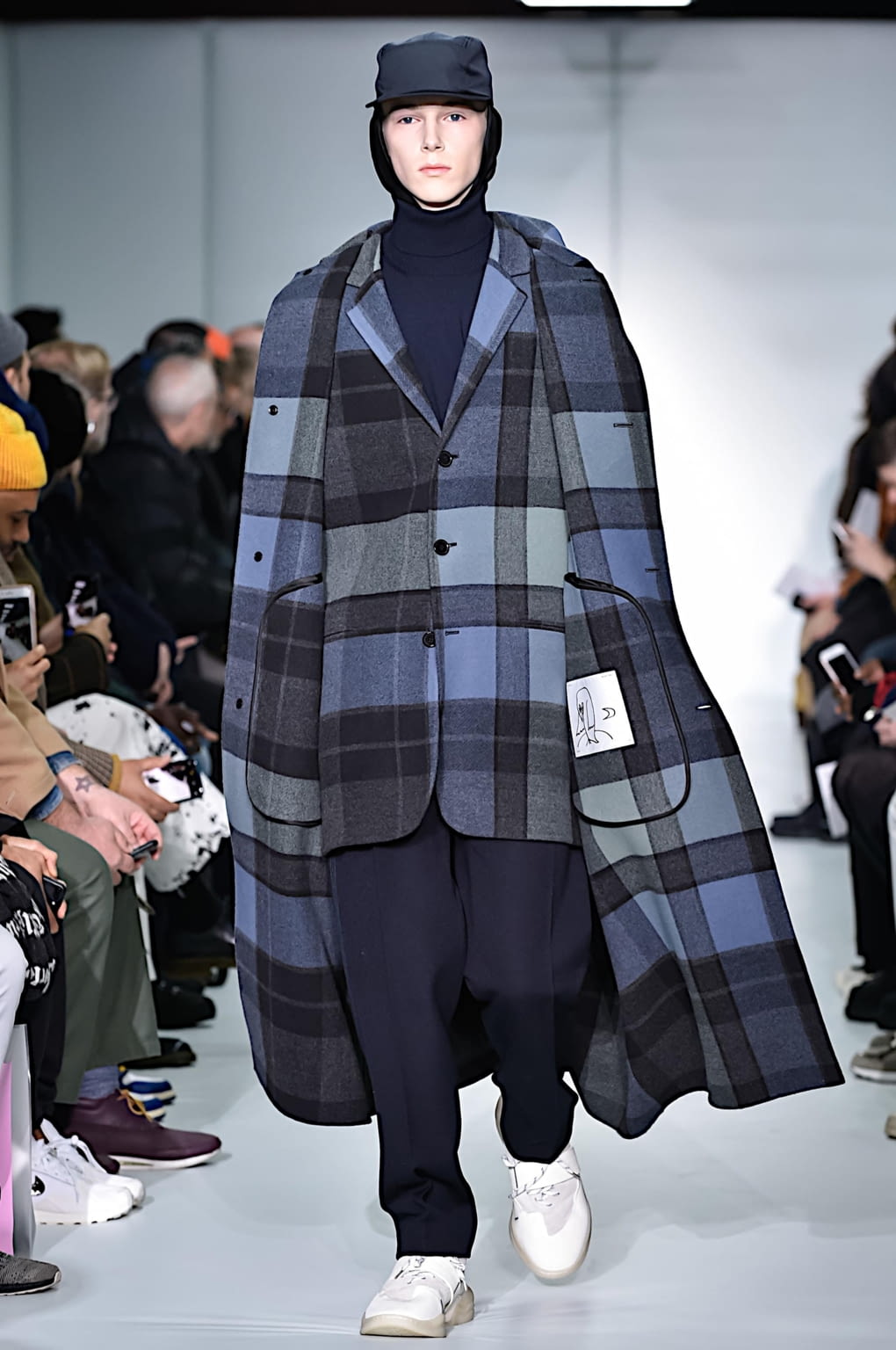 Fashion Week Paris Fall/Winter 2019 look 10 from the OAMC collection menswear
