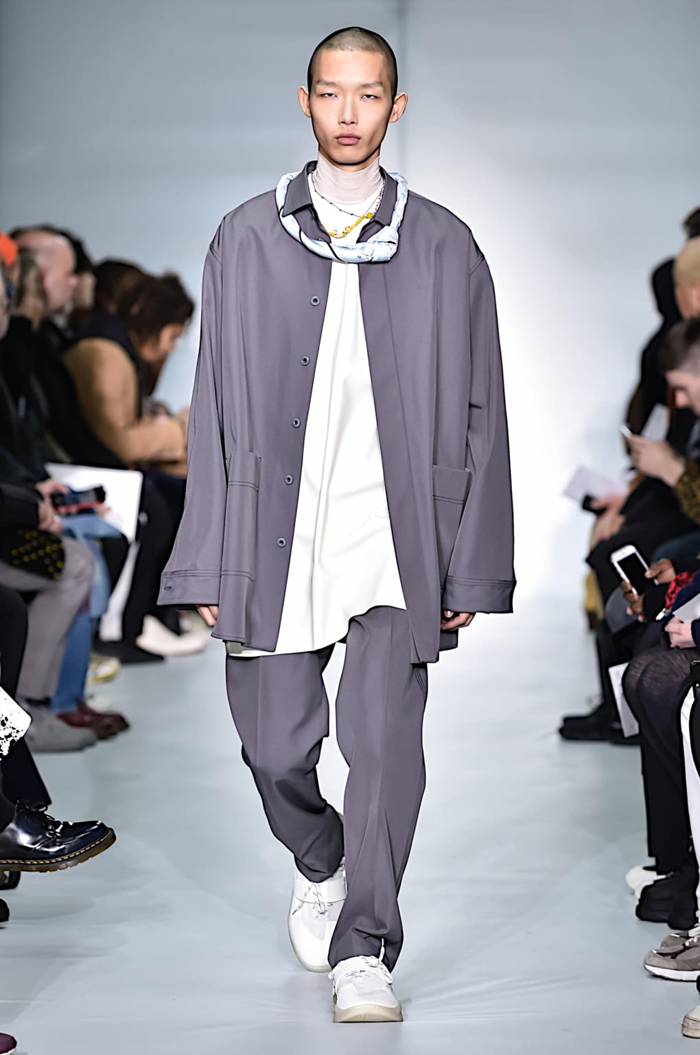 Fashion Week Paris Fall/Winter 2019 look 12 from the OAMC collection menswear