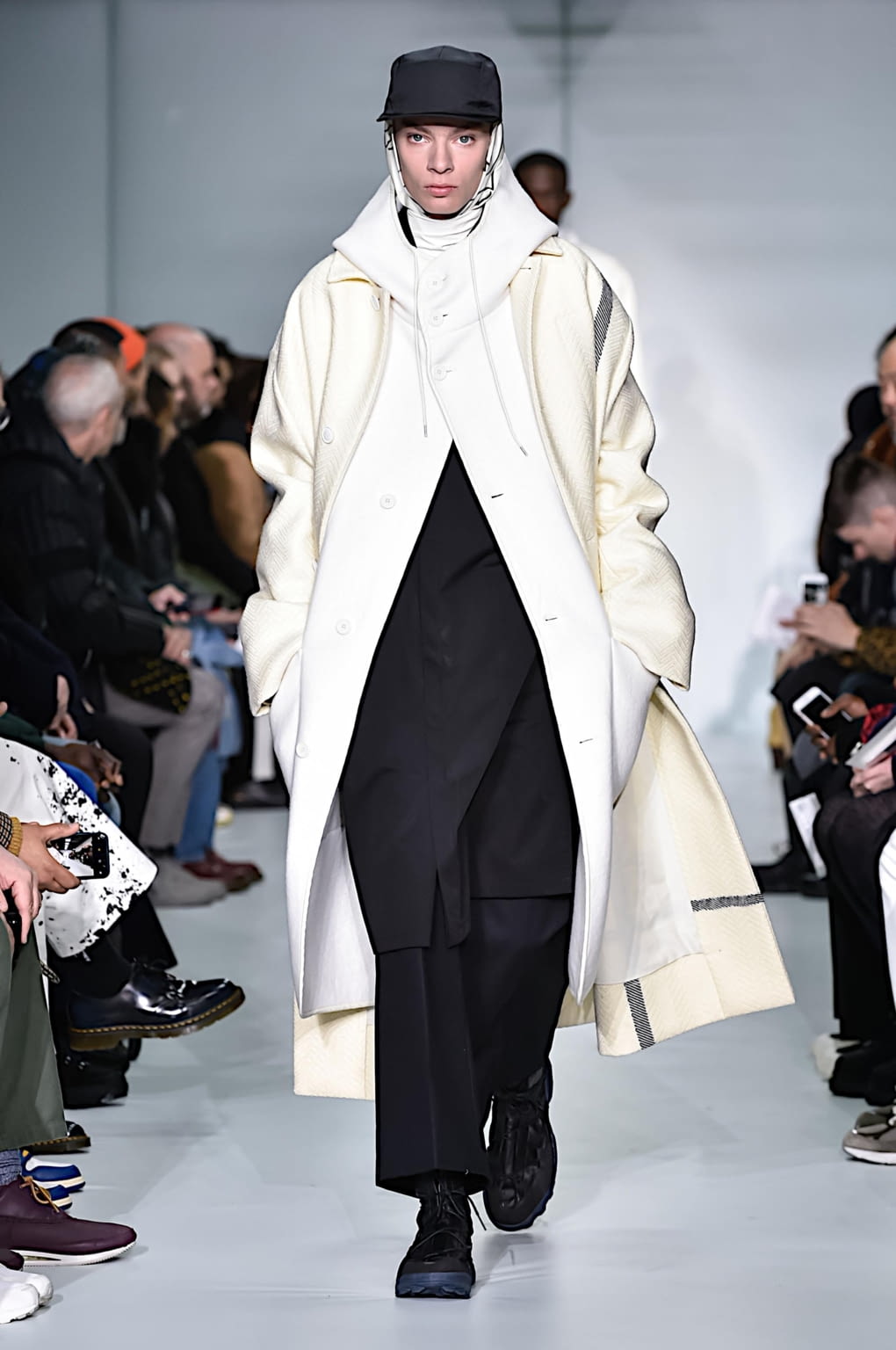Fashion Week Paris Fall/Winter 2019 look 25 from the OAMC collection 男装