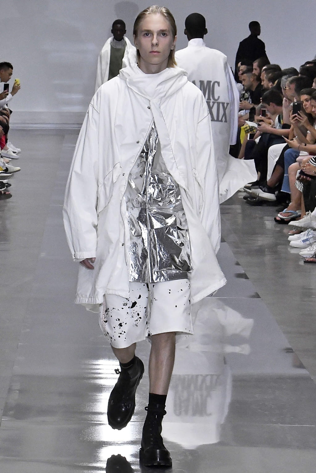 Fashion Week Paris Spring/Summer 2019 look 14 from the OAMC collection menswear