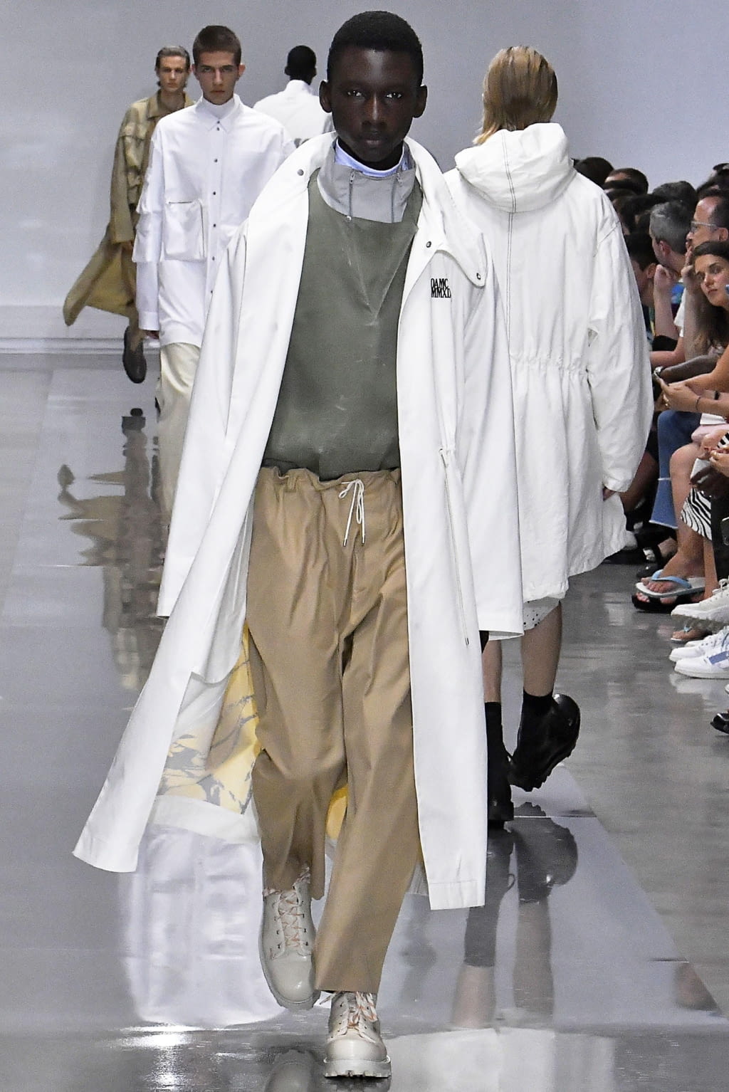 Fashion Week Paris Spring/Summer 2019 look 15 from the OAMC collection 男装