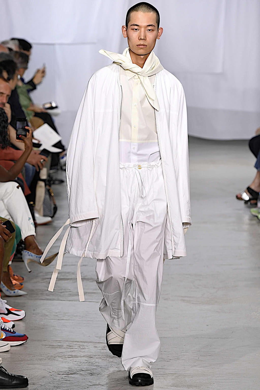 Fashion Week Paris Spring/Summer 2020 look 30 from the OAMC collection 男装