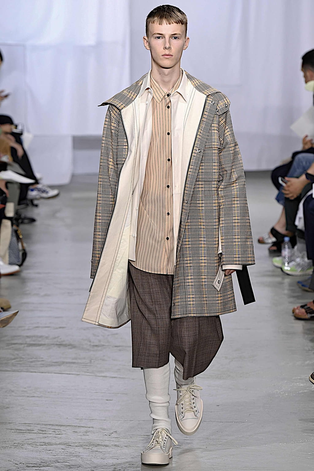 Fashion Week Paris Spring/Summer 2020 look 21 from the OAMC collection 男装