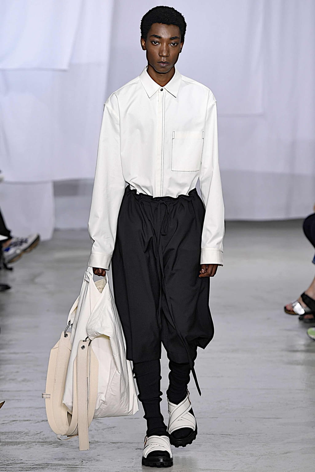 Fashion Week Paris Spring/Summer 2020 look 29 from the OAMC collection menswear