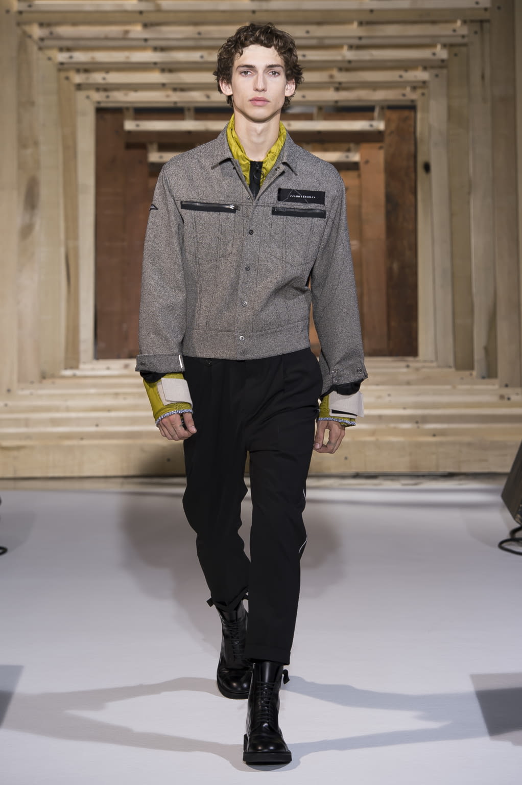 Fashion Week Paris Spring/Summer 2018 look 14 from the OAMC collection 男装