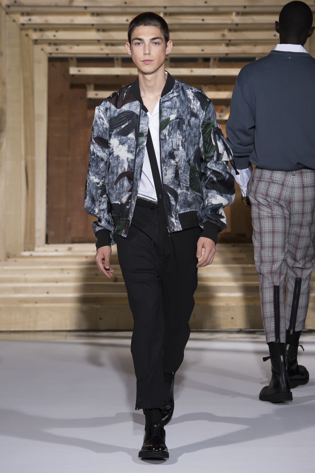 Fashion Week Paris Spring/Summer 2018 look 18 from the OAMC collection menswear