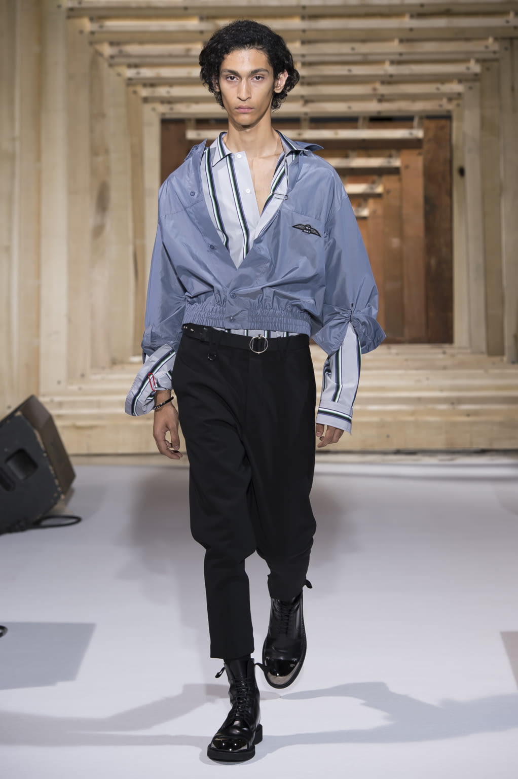 Fashion Week Paris Spring/Summer 2018 look 7 from the OAMC collection 男装