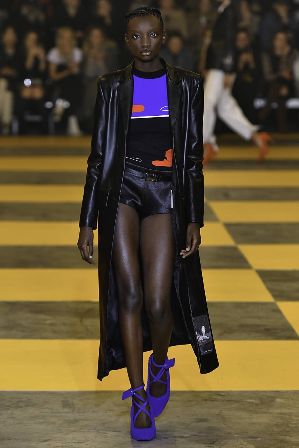 Fashion Week Paris Fall/Winter 2019 look 14 from the Off-White collection 女装