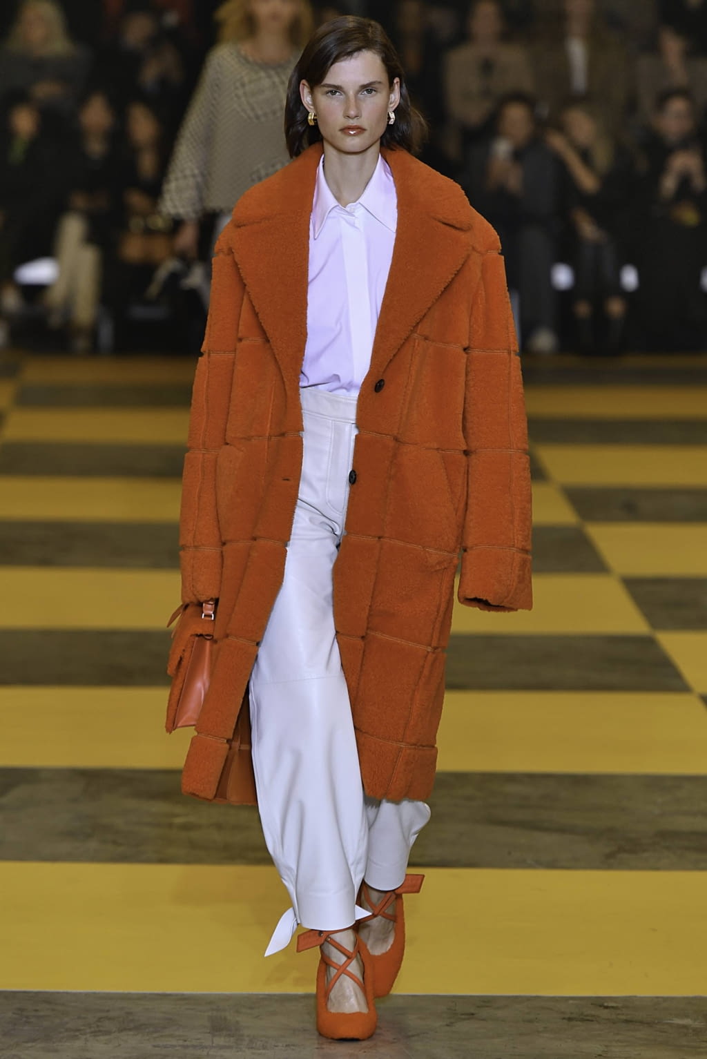 Fashion Week Paris Fall/Winter 2019 look 18 from the Off-White collection womenswear