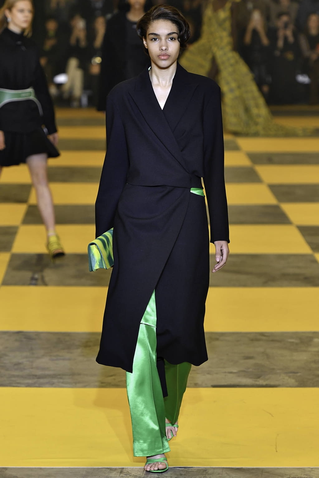 Fashion Week Paris Fall/Winter 2019 look 40 from the Off-White collection 女装